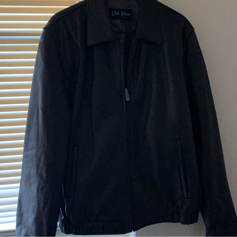 Men's Lambskin Jacket. The fit is perfect.  In great condition.